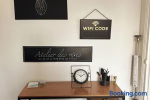 Image of Peaceful Stay Near Insead and Castle