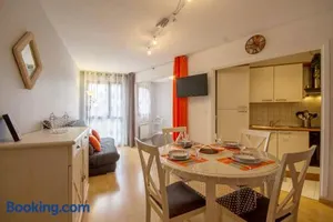 Image of Les pieds dans l eau