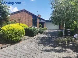 Image of Peaceful House In Mill Park Melbourne