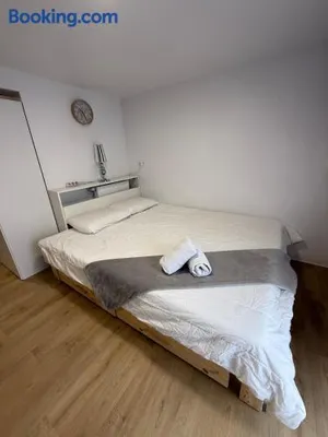 Image of Studio with Garden