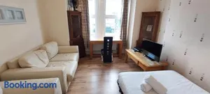 Image of Boundary Road, 1 Bedroom & 2 Bedroom Flats