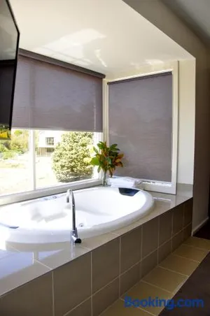 Image of Daylesford Spa Villa One