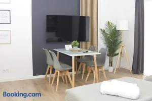 Image of GRAzzOO 3 getrennte Zimmer 3x Smart TV