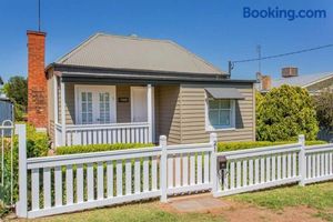 Image of Cowra Cottage