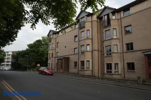 Image of South Groathill - Lovely 2 bed with Castle View