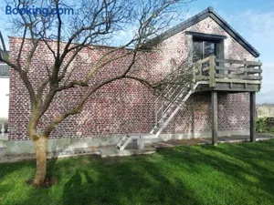 Image of Etage à la ferme avec piscine intérieure privative, selon date