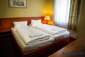 Image of City Hotel - HEEFA OHG
