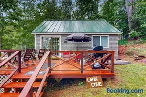 Image of Loon Cove