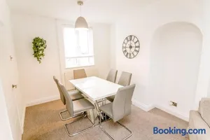 Image of New city house, great location - with parking