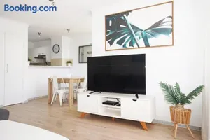 Image of The Bay 23