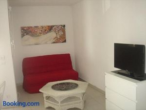 Image of Beau T2 climatisé avec garage, 4 couchages, Balaruc-les-Bains - FR-1-680-13