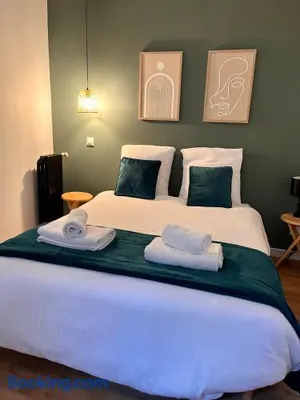 Image of Le Quarante cinq -5