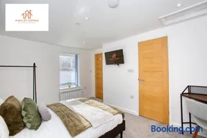 Image of Cozy & Elegant 1bedroom House in Somerset Sleeps 2 By Hinkley Homes Short Lets & Serviced Accommodation