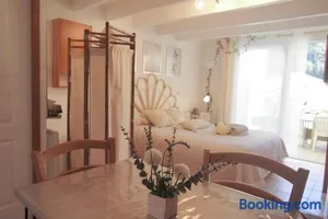 Image of Maisonnette proche Mer Terrasse Parking Climatisée