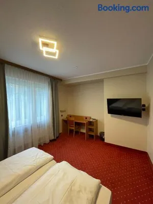 Image of Sun Hotel