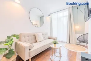 Image of Renovated apartment 3bed 2bath