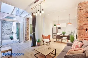 Image of HR Quai Augustins - Notre Dame Paris