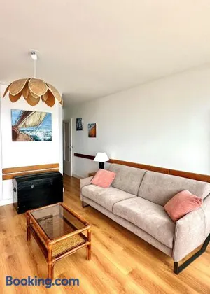 Image of Joli appartement avec vue imprenable sur la baie des Sables - 4 pers