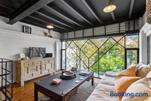 Image of Central Fremantle Studio loft -Garden Setting