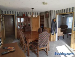 Image of Entire Home - 4 Bedroom - Canandaigua - Steps Off Downtown - Walking distance to Restaurants, Shops, Breweries & Pubs