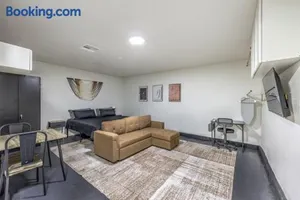 Image of Elegant Private Studio Sleeps 4! 10Min to Strip!