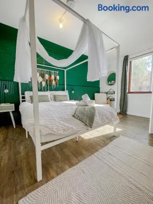 Image of 1BR Apartment with Free Parking near Perth CBD