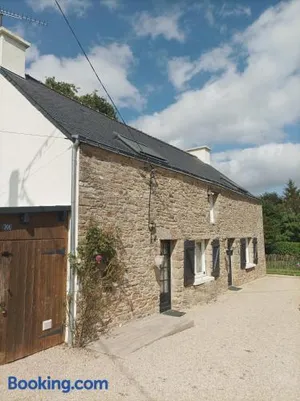 Image of LE TIGÎTE B&B Suite chambre d'hôtes indépendante - Entrée privée, petit déjeuner, linge, cuisinette, 2 espaces couchages, options dinatoires et brunch