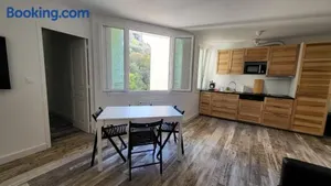 Image of CASSIS CENTRE Magnifique Appartement à 2 mn de la plage et du Port, tous les commerces à proximité idéalement placé