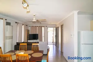 Image of COZY 2 BEDROOM HOUSE /MELBOURNE