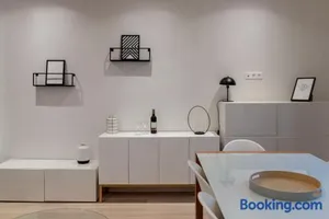 Image of SUITE COCTEAU : au cœur de la Rive Gauche, neuf, design, 2/4/6 personnes