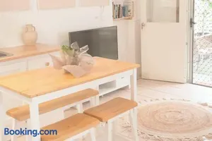 Image of Entire Guest Suite - beach is 1 and half km - Pets Welcome