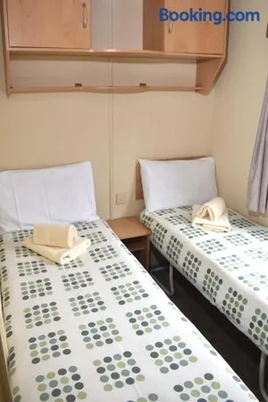 Image of Albany Bronze - pet friendly LC19