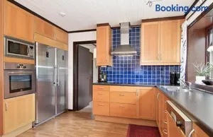 Image of Private Room with No Windows in Shared House-4