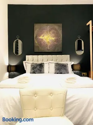 Image of Duke and Duchess Apartments and Rooms - Private in Room Hot Tub Suites