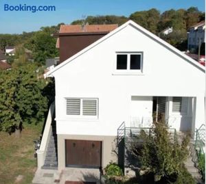 Image of Magnifique Villa le89golden jacuzzi et sauna privatif