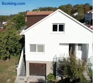 Image of Magnifique Villa le89golden jacuzzi et sauna privatif