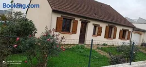 Image of Etablissement commun avec chambre privé tranquille avec jardin a 10 min a pied de la gare de Fleury-les-Aubrais et 2 min d Orléans