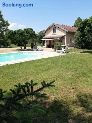 Image of Gîte à la campagne avec piscine