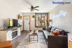 Image of Stylish Uptown Butte Condo - 632