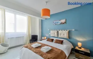 Image of Le Contemporain
