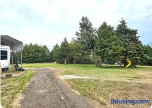 Image of Small space on acrage