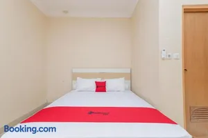 Image of RedDoorz Syariah near Stasiun Karet