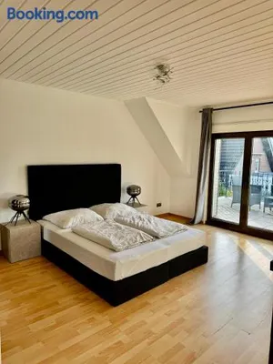 Image of Gemütliches Zimmer mit großer Terrasse Nähe Messe, Flughafen & PSD Dome