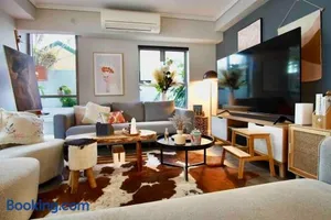 Image of Pet Friendly St Johns Apartment 3 Bed 2 Bath 2 CarPark Brisbane CBD