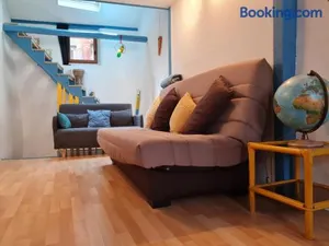 Image of La Maison-frite, pour un séjour insolite à Foix !