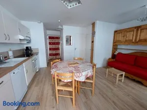 Image of Charmant studio à Cauterets avec balcon et couchages pour 4 personnes - FR-1-812-62