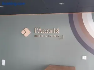 Image of L'Aparté
