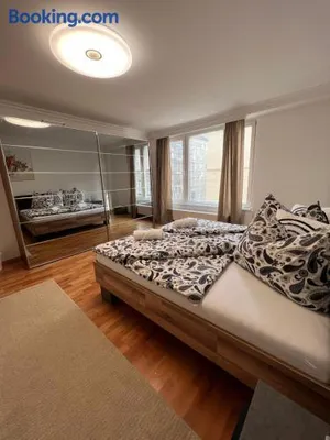 Image of Monterey Apartment Vienna