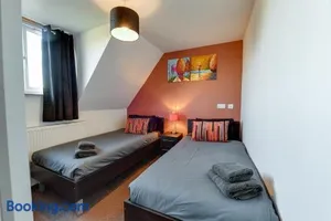 Image of 3 Bedroom Home l Free Parking l 5 Guests l Contractor Stays l Family Stays I