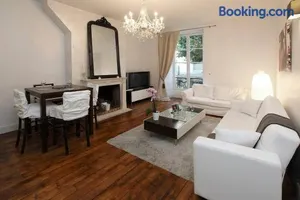 Image of Royal Versailles Dolcevita St Louis